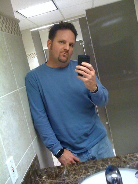 Date this lovely United States man Matt from Vista US6447