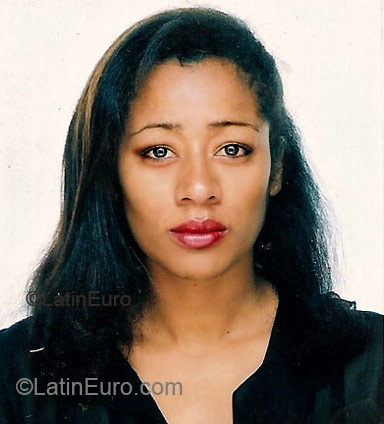 Date this cute Brazil girl Maria de Lurdes from Aquidauana BR3285