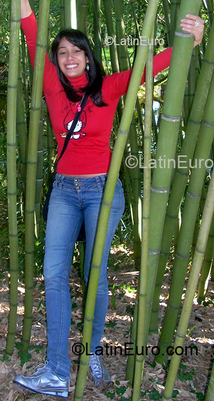 Date this stunning Brazil girl Mariana from Recife BR3286