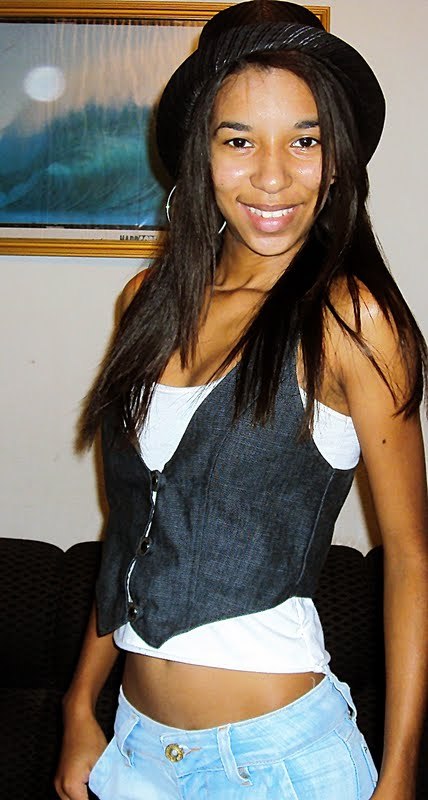 Date this happy Brazil girl This from Rio De Janeiro BR3337