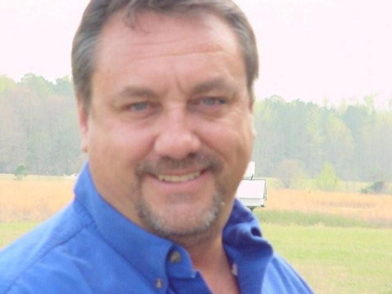 Date this happy United States man Bob from Madison US6746