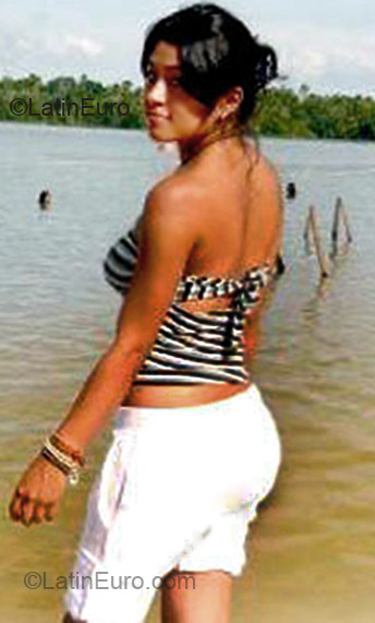 Date this passionate Peru girl Helen from Lima PE297