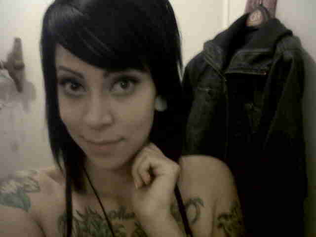 Date this hard body United States girl Limny from San Diego US6897