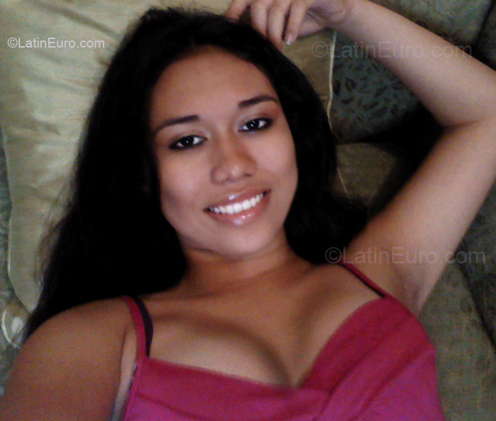 Date this lovely Guatemala girl Sandra Patricia from Mazatenango GT7