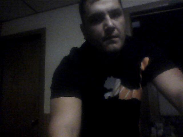 Date this hot United States man Mannychino from Chicago US7061