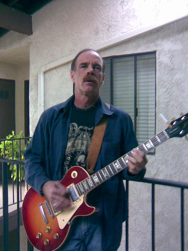 Date this athletic United States man Kk6931 from Oxnard US7319