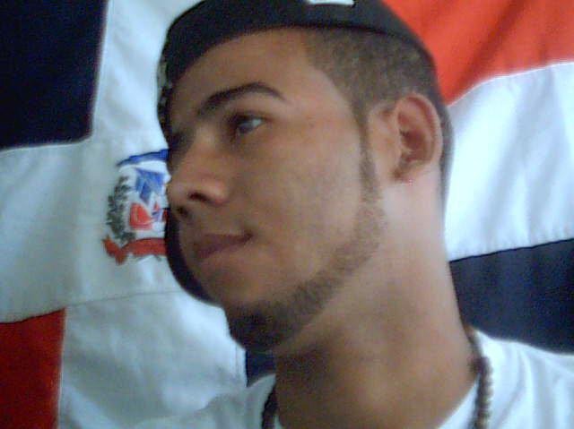 Date this gorgeous Dominican Republic man Yefry from San Cristobal DO5063