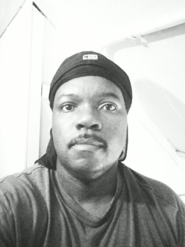 Date this beautiful United States man Jeffrey from Cleveland US7380