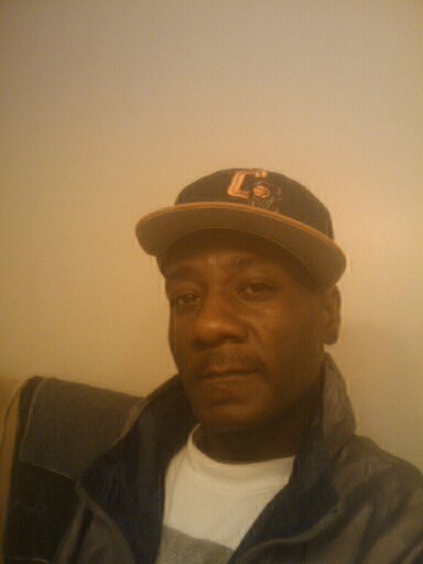 Date this fun United States man Henry from North Charleston US7436