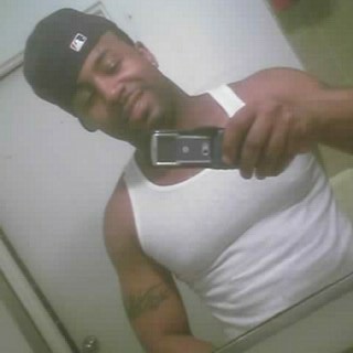 Date this pretty United States man Frost from New York US7448