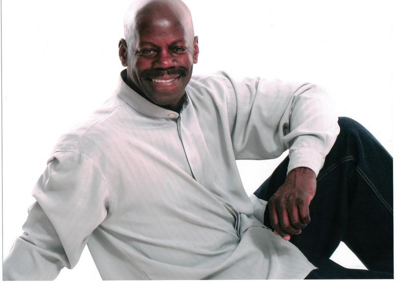 Date this fun United States man Sidney from stockbridge US7570