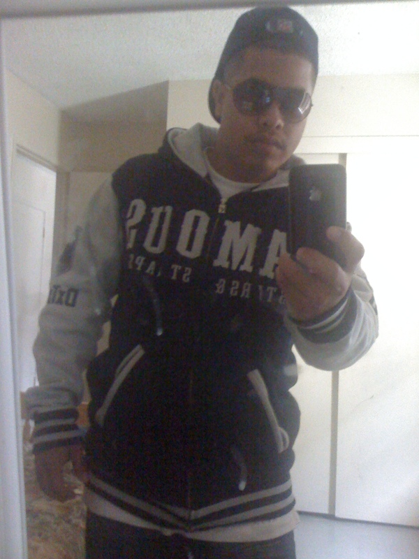 Date this charming United States man Luis from Lake Elsinore US7579