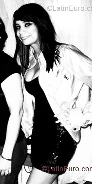 Date this sensual Honduras girl Heidy from Tegucigalpa DO5311