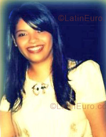 Date this charming Brazil girl Micheli from Natal BR3865