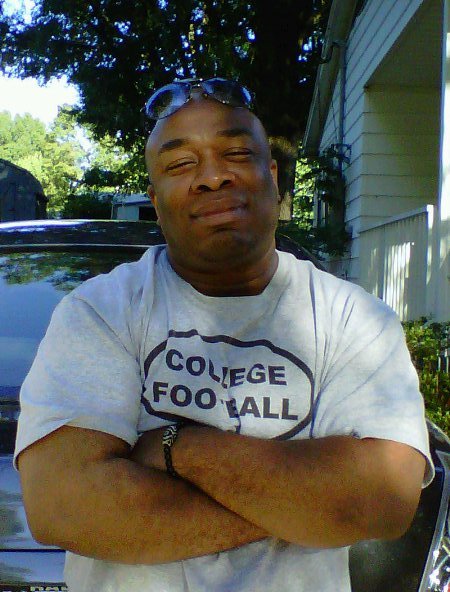 Date this beautiful United States man JOFLO from Raleigh US7933