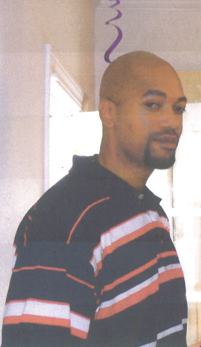 Date this georgeous United States man Johnny from Oakland US7947