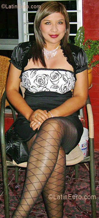 Date this athletic Peru girl Maria Ines from Lima PE375