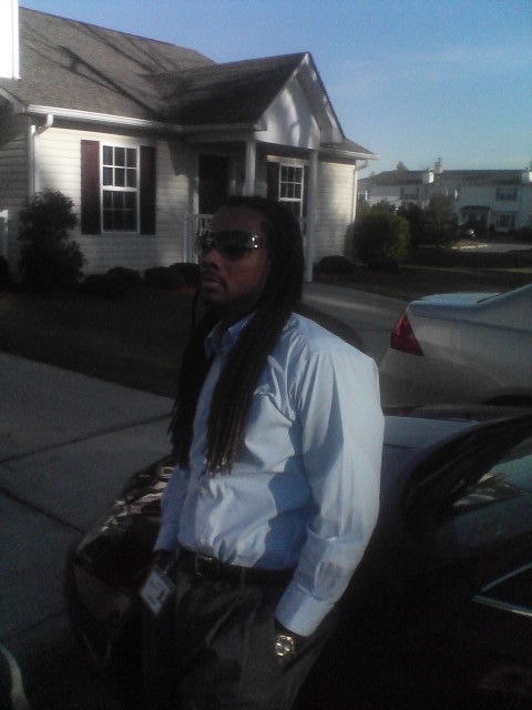 Date this foxy United States man Droematic from Durham US8097