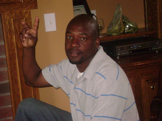 Date this gorgeous United States man Dec8017 from Charleston US8190