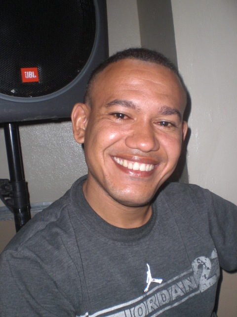 Date this hard body Dominican Republic man Juan bueno pera from Esperanza DO5588