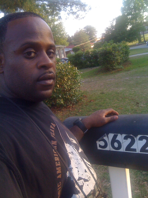 Date this stunning United States man Breon from Vass US8328