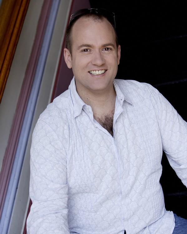 Date this pretty United States man Luke from New York US8419