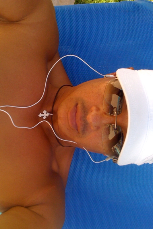 Date this voluptuous United States man Robert from San Antonio US8422