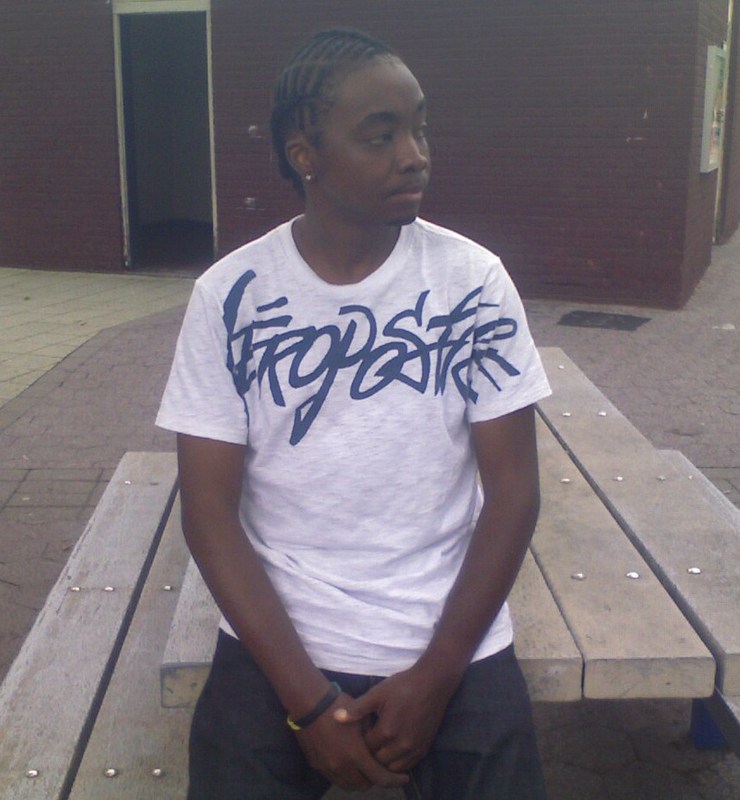 Date this fun United States man Craig from Queens US8448