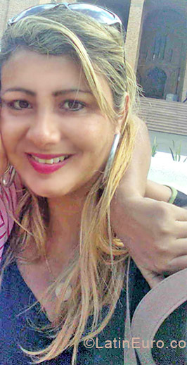 Date this hard body Brazil girl Joana from Lorena BR4235