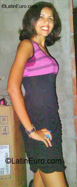 Date this beautiful Brazil girl Fabiola from Recife BR7489
