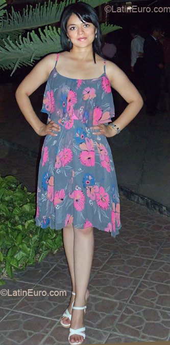 Date this tall Peru girl Gisella from Lima PE407