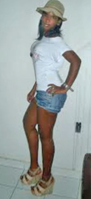 Date this hard body Brazil girl Jessica Maria from Recife BR4386