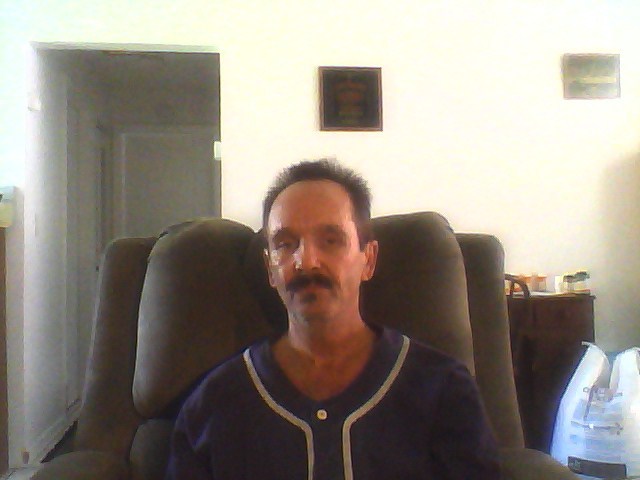 Date this tall United States man Darkman333 from spring hill US8668