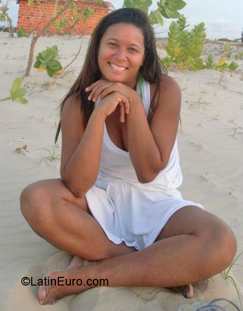 Date this voluptuous United States girl Gerlandia from kissimmee US8727