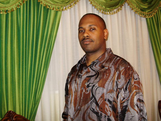 Date this attractive United States man Robert874 from Hyattsville US8737