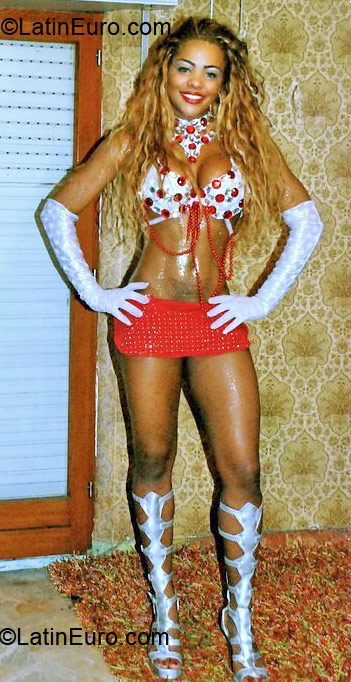 Date this foxy Brazil girl Ana from Fortaleza BR4512