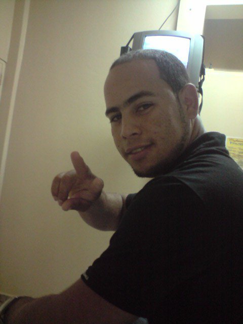 Date this georgeous Dominican Republic man Anderson from La Vega DO6467