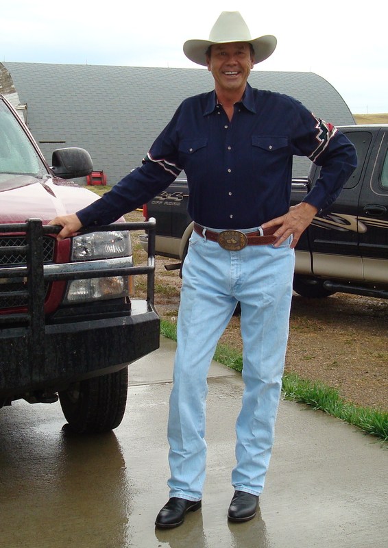 Date this voluptuous United States man Mannycat from Billings US8955