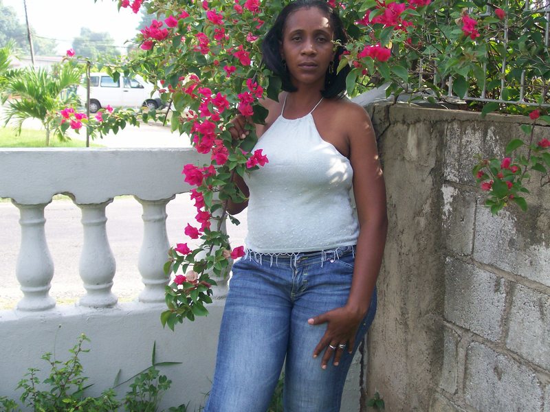 Date this nice looking Jamaica girl Venise from Spanish Town JM185