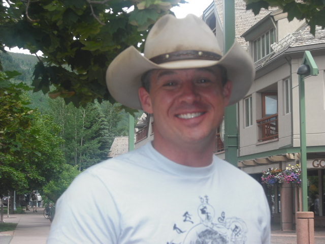 Date this stunning United States man Roy from San Francisco US9086