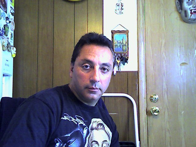 Date this lovely United States man Paulie from schaumburg US9106