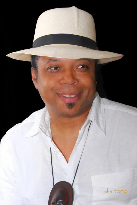 Date this charming United States man Harp from Chicago US9186