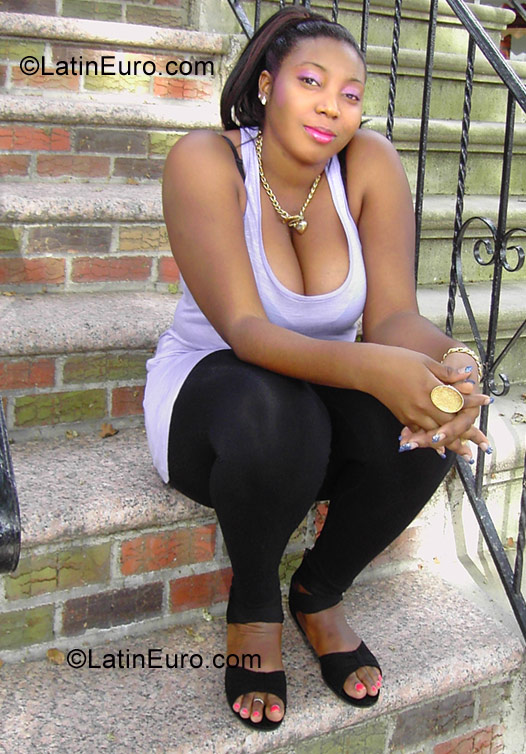 Date this good-looking United States girl Kathryn from Brooklyn US10280