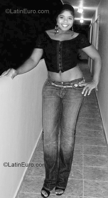 Date this georgeous Dominican Republic girl Nelfa from Punta Cana DO6999