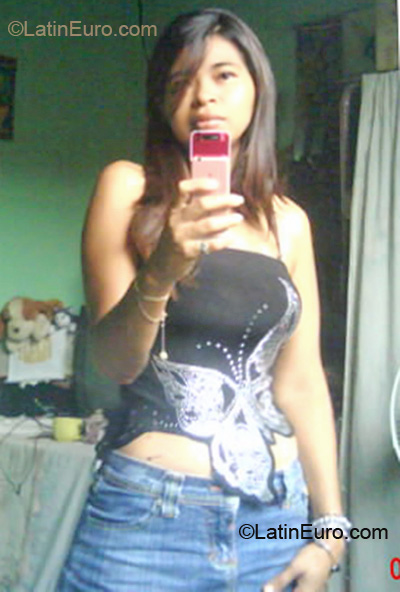Date this hard body Honduras girl Elizabeth from San Pedro Sula HN302