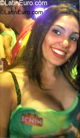 Date this hard body Brazil girl Riquilda from Trindade BR4985