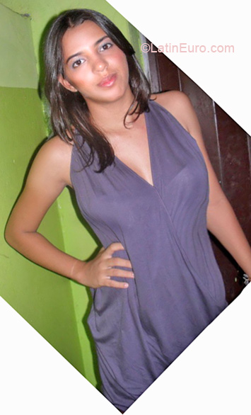 Date this foxy Brazil girl Samuelle from Pombal BR5018