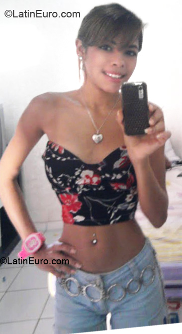 Date this beautiful Brazil girl Dayana from Joao Pessoa BR5046