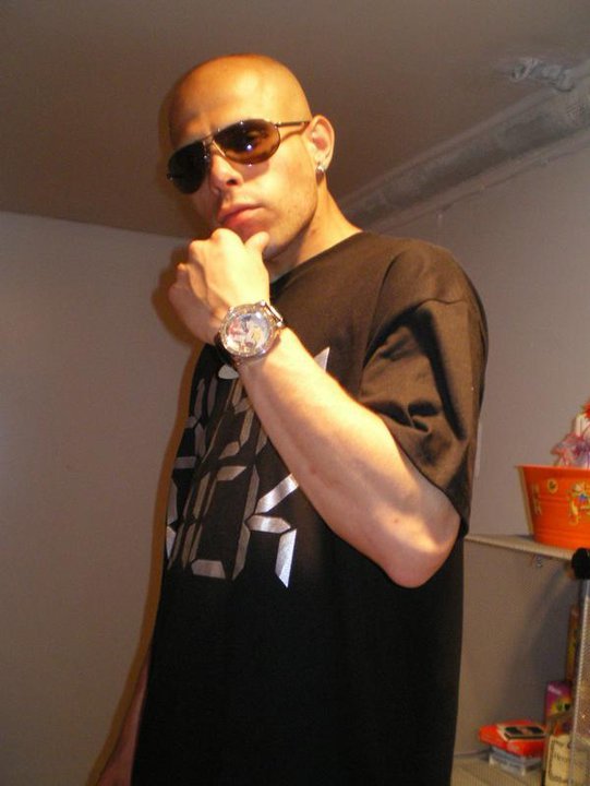 Date this passionate United States man Carlos from New York US9443