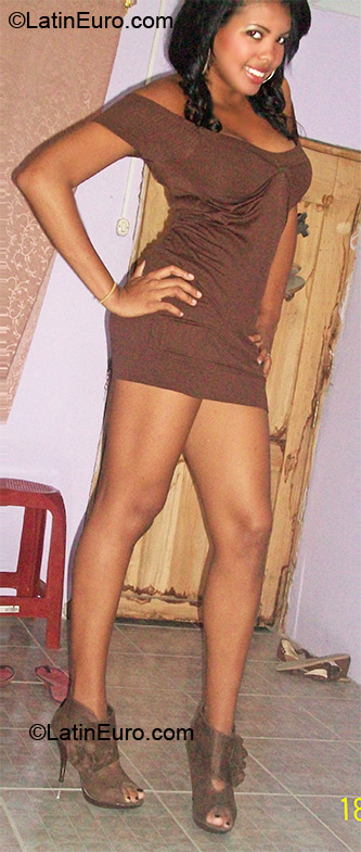 Date this tall Ecuador girl Jennifer from Quito EC100